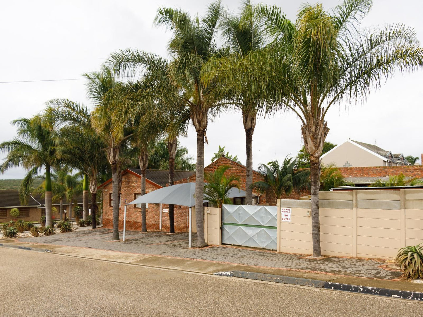 Rainbow Guest House & Tours, House, Building, Architecture, Palm Tree, Plant, Nature, Wood