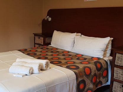 Rainbow Guest House & Tours, Standard Double Room, Bedroom