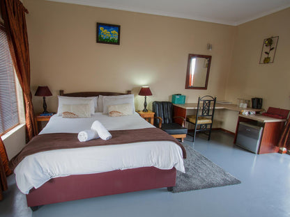 Queen & single bed with balcony upstairs @ Ramasibi Bed & Breakfast