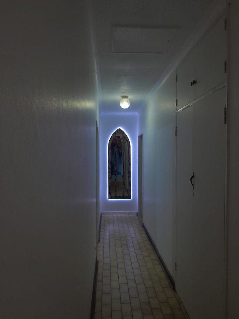 Unsaturated, Hallway, Ranonkel Guesthouse, Bronkhorstspruit, Bronkhorstspruit