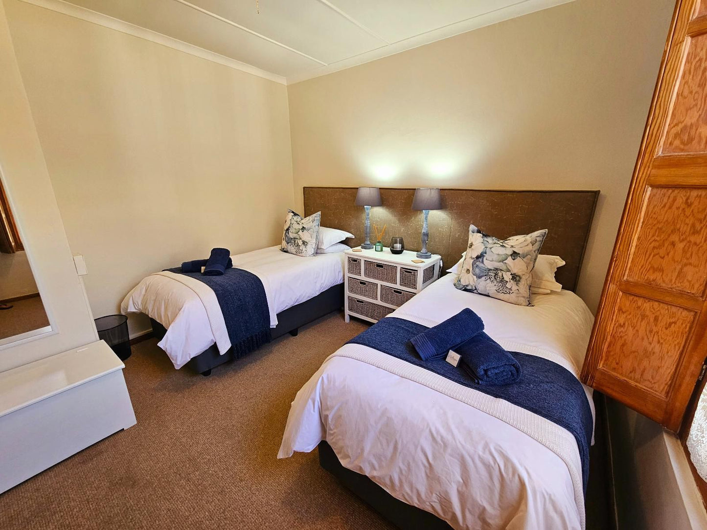 Rawsonville House, Twin room, Bedroom