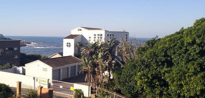 Rayvin 7 Ramsgate Beach Margate Kwazulu Natal South Africa House, Building, Architecture, Palm Tree, Plant, Nature, Wood