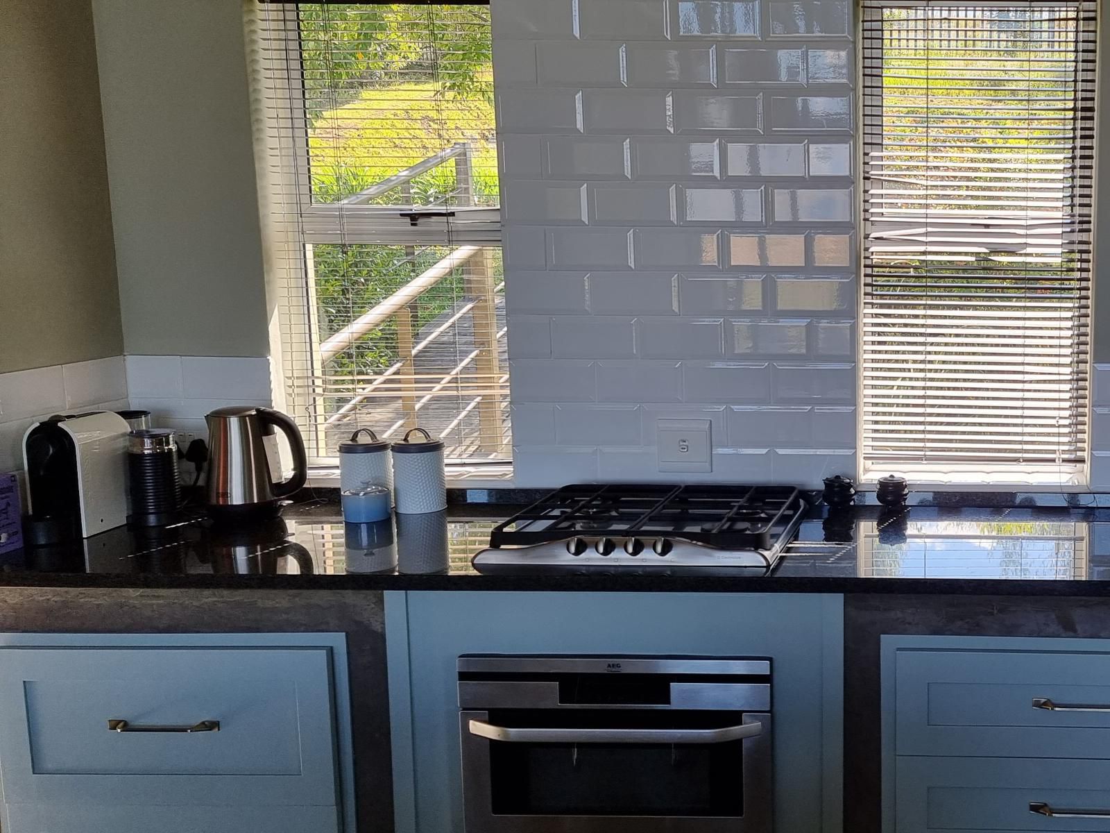 Red Mountain Retreat Clarens, Kitchen