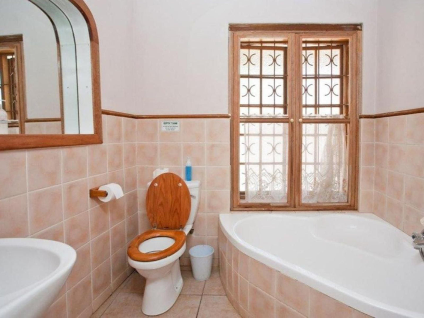 Red Stone Hills Holiday Farm Oudtshoorn Western Cape South Africa Bathroom