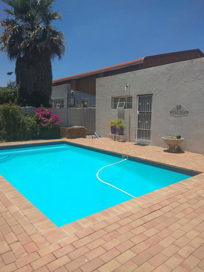 Regal Guest House Crown Gardens Johannesburg Gauteng South Africa Complementary Colors, House, Building, Architecture, Palm Tree, Plant, Nature, Wood, Garden, Swimming Pool