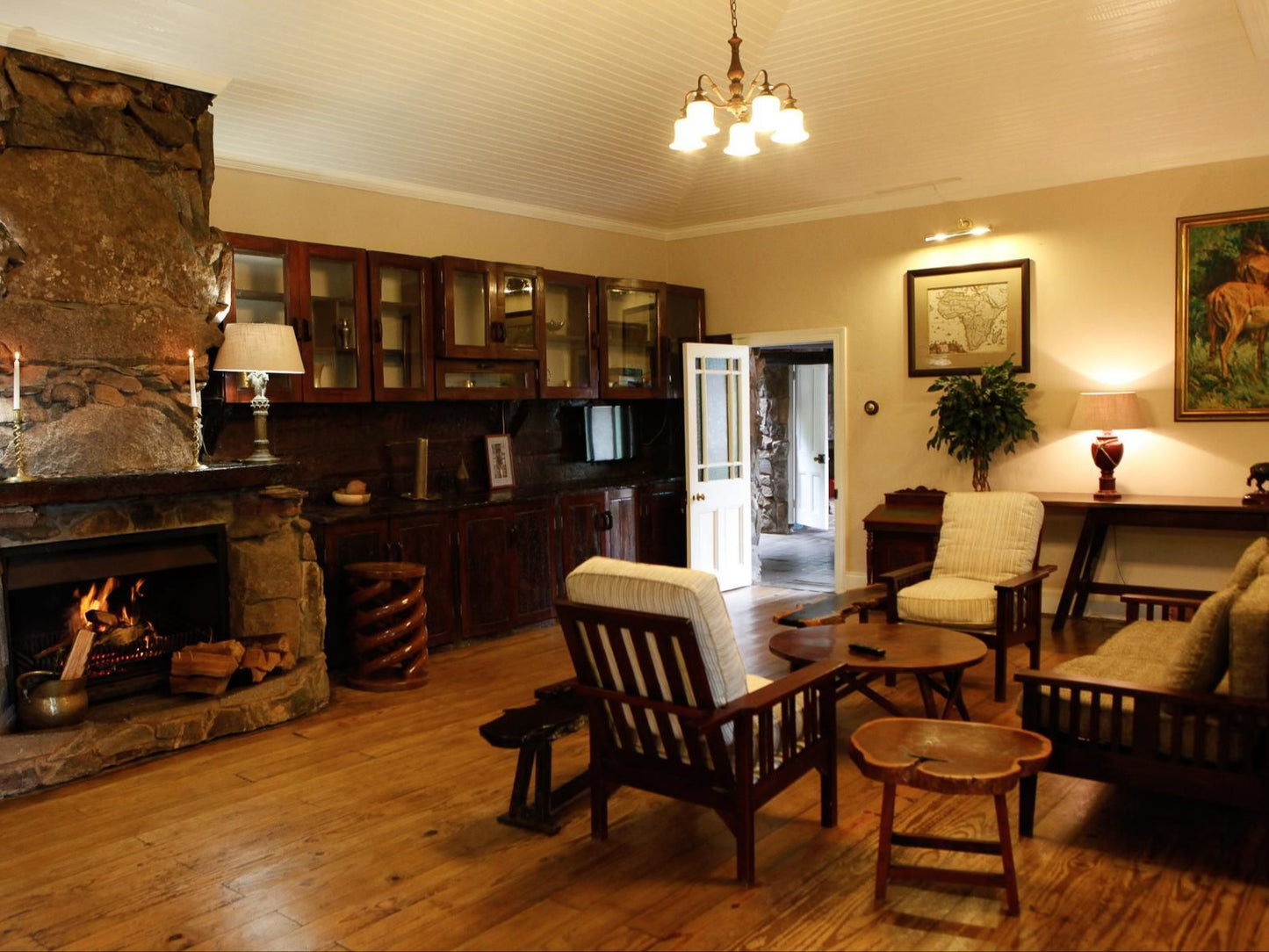 Reilly'S Rock Hilltop Lodge, Living Room