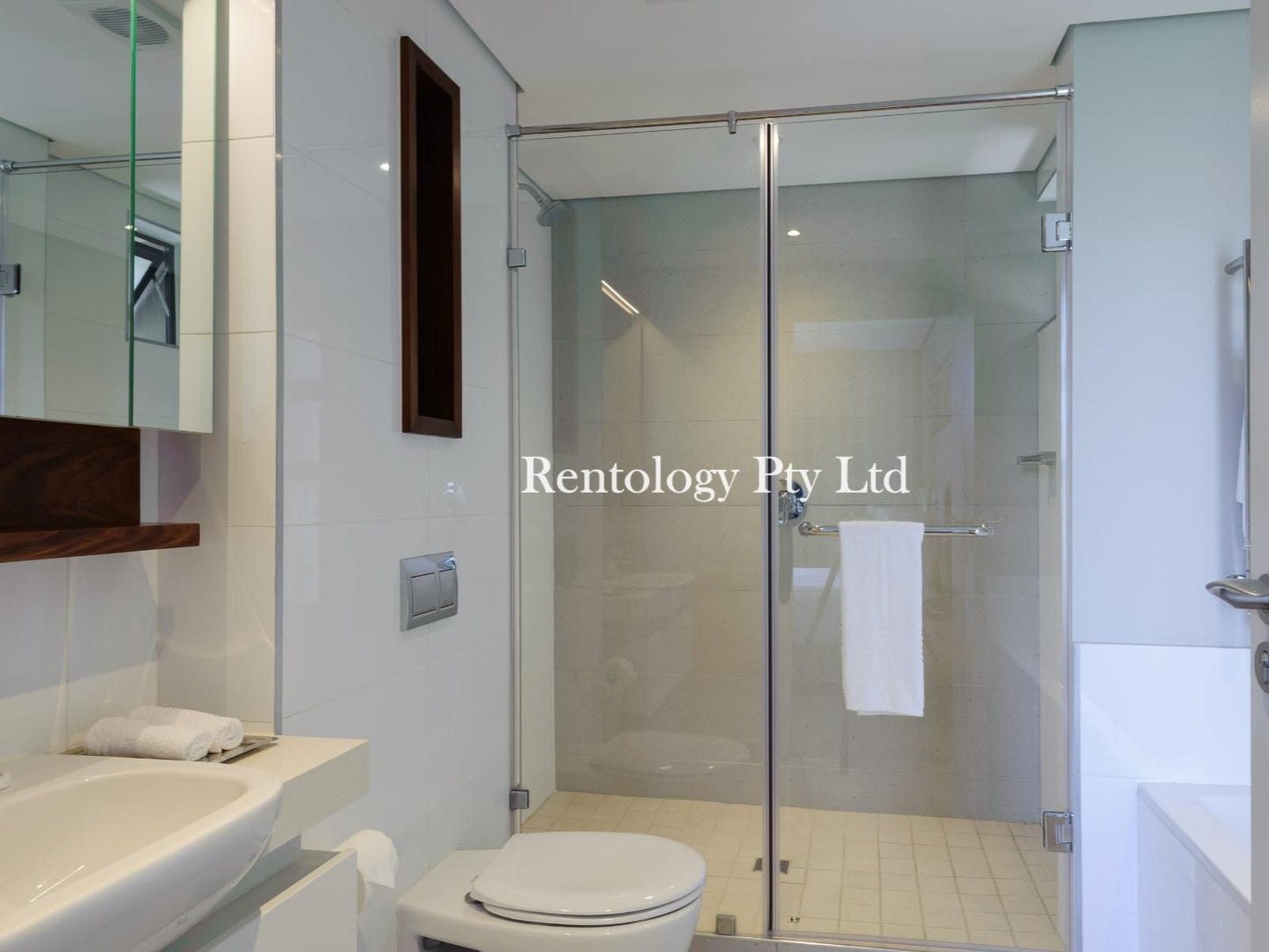 Rentology Pty Ltd, 502 Fabulous 1 Bed Zimbali Suites, Bathroom