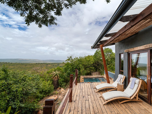 Honeymoon Villa - excluding levies @ Rhino Ridge Safari Lodge