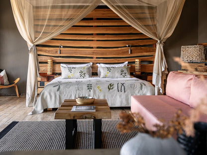 Honeymoon Villa - excluding levies @ Rhino Ridge Safari Lodge