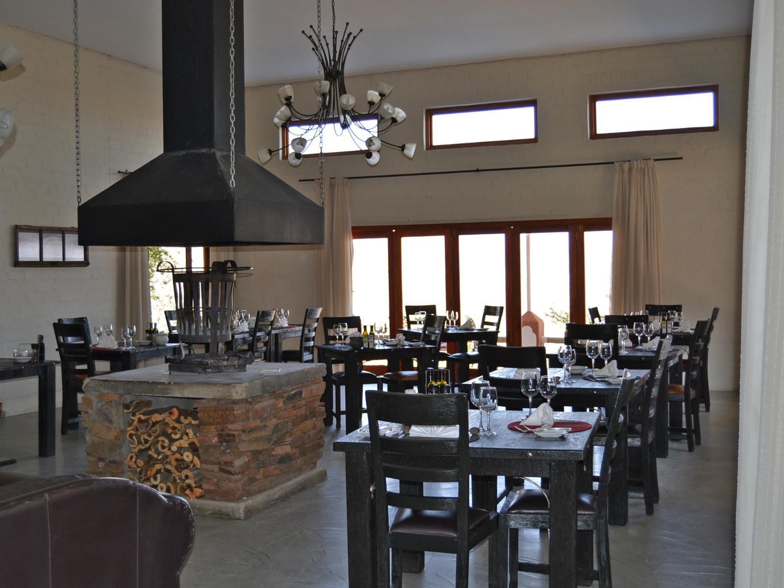 River Crossing Lodge, Restaurant, Bar