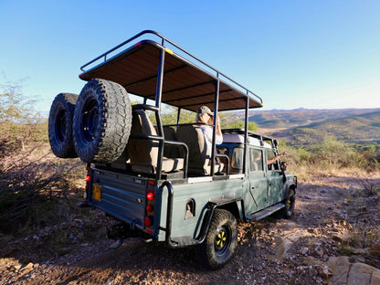 River Crossing Lodge, Vehicle