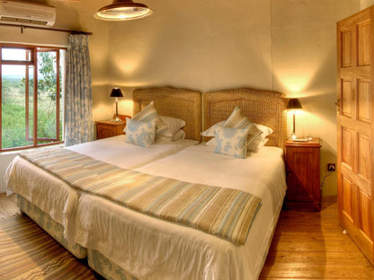 Riverbend Lodge, LongHope Villa, Colorful, Bedroom