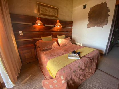 Double Room @ River House Guest Lodge