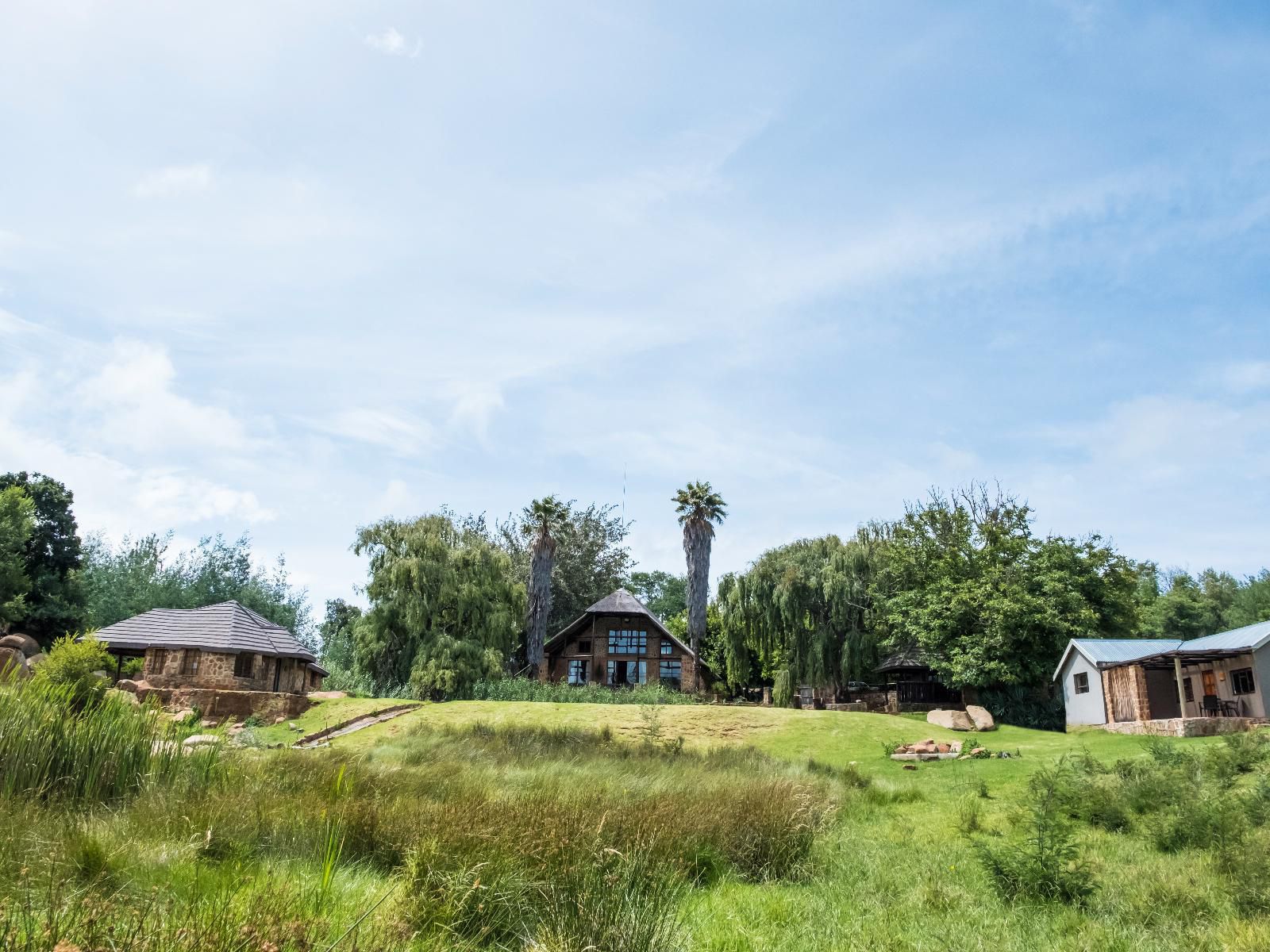 Riverman Cabin Country Lodge, Building, Architecture