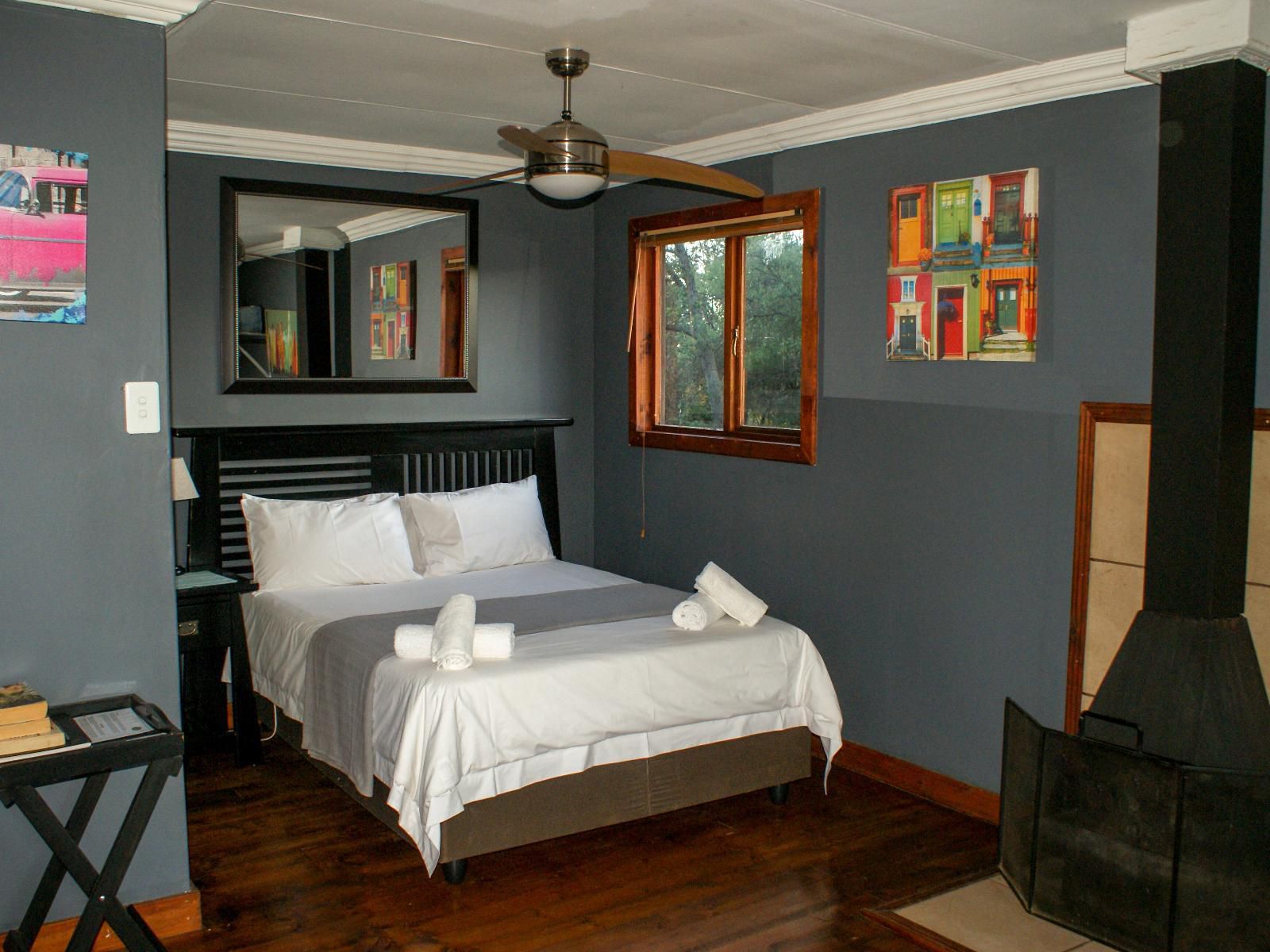 Riverman Cabin Country Lodge, Golden Cabin - Double, Bedroom