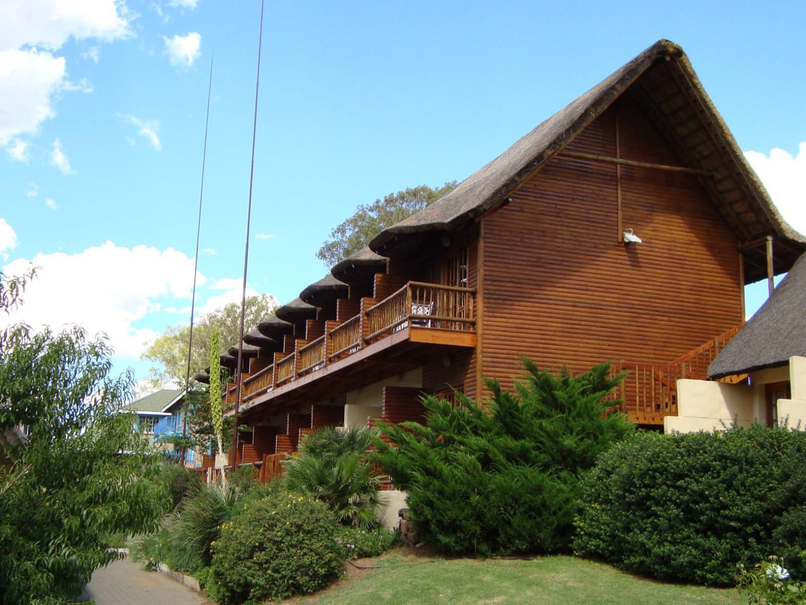 Riverside Lodge Aliwal North Eastern Cape South Africa Complementary Colors, Building, Architecture, House