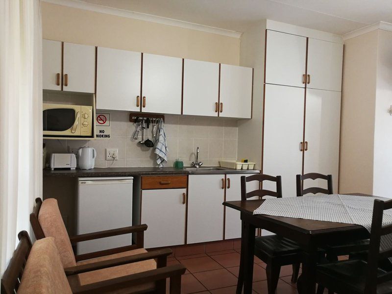 Robin S Rest Self Catering Meerensee Richards Bay Kwazulu Natal South Africa Kitchen