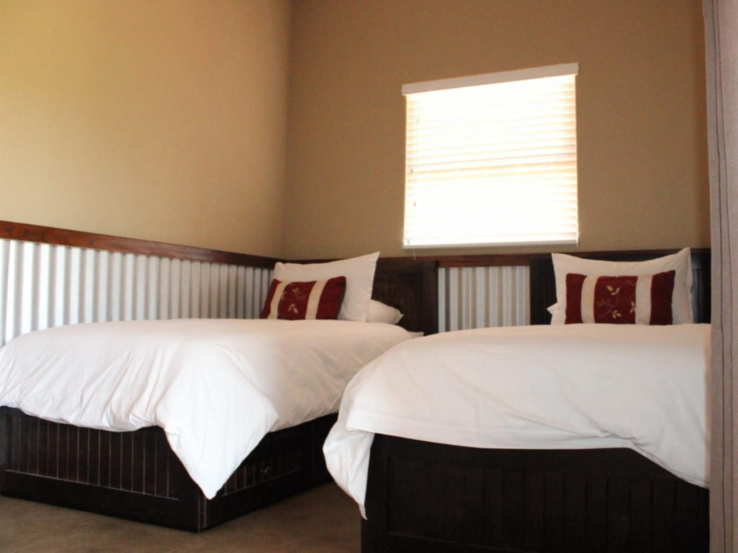 Rockdell Lodge, Bontebok Chalet, Bedroom