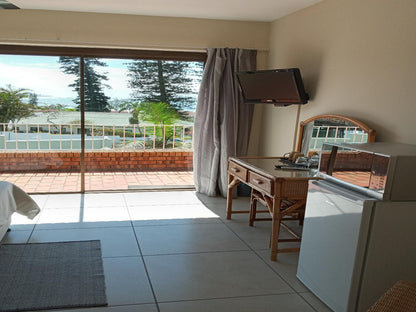 Ground Floor Sea Facing Room 4 @ Rockview Guest House