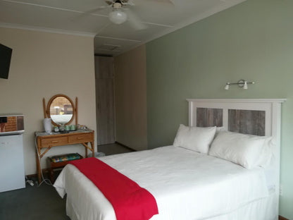 Non sea facing ground floor Room 2 @ Rockview Guest House