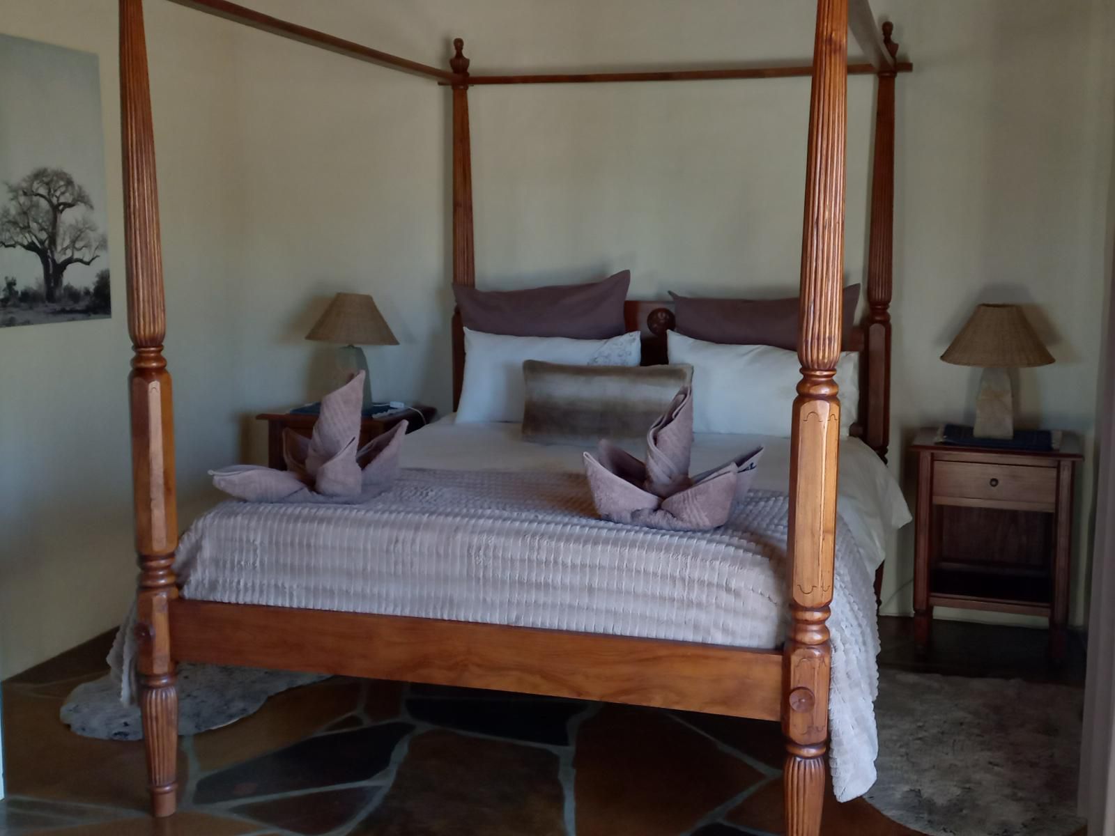 Roidina Safari Lodge, Room 2 Two-3/4 Beds, Bedroom