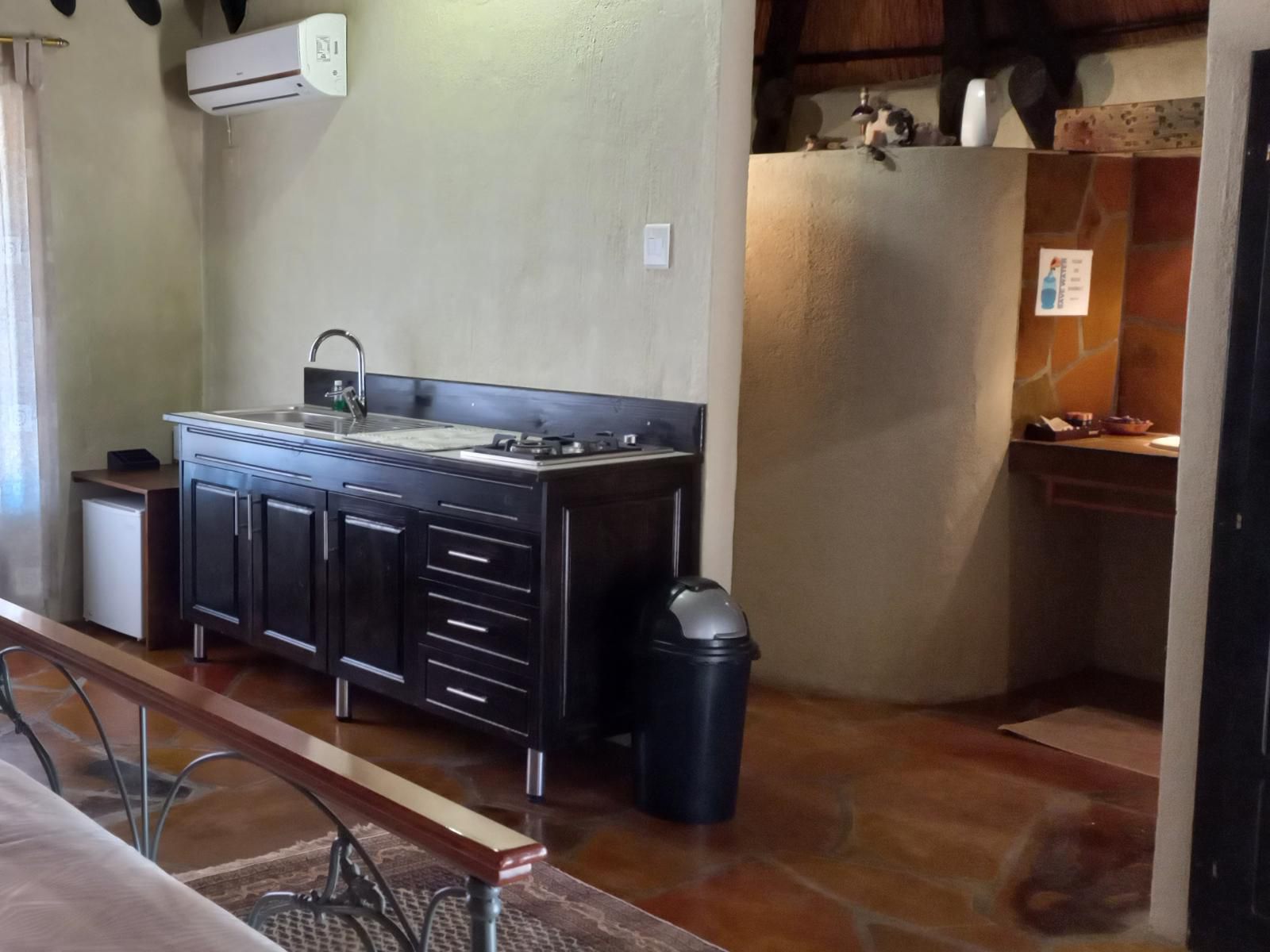 Roidina Safari Lodge, Room 9 & 8 Family Unit for Children, Kitchen