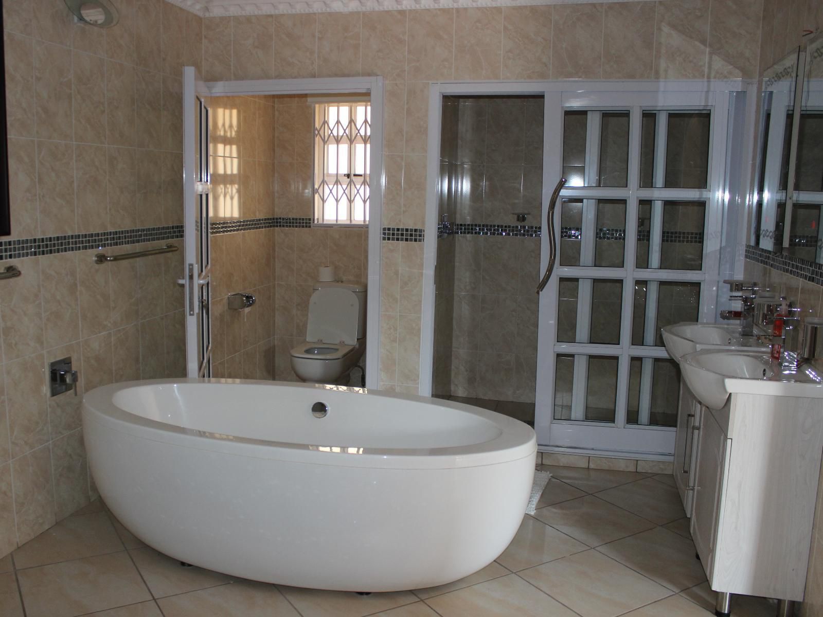 Romans Rest Carletonville Gauteng South Africa Unsaturated, Bathroom