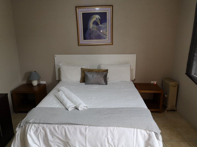 Ron Bed And Breakfast Ontdekkerspark Johannesburg Gauteng South Africa Bedroom