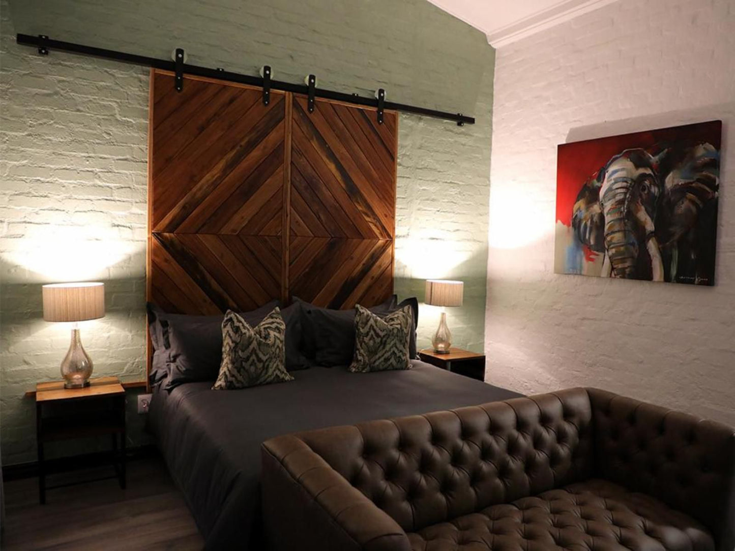 Rooiberg Wild Private Game Reserve, Room 5 – Luxury King