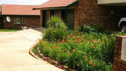 Rooidraai Estate Guesthouse Lydenburg Mpumalanga South Africa House, Building, Architecture, Plant, Nature, Garden