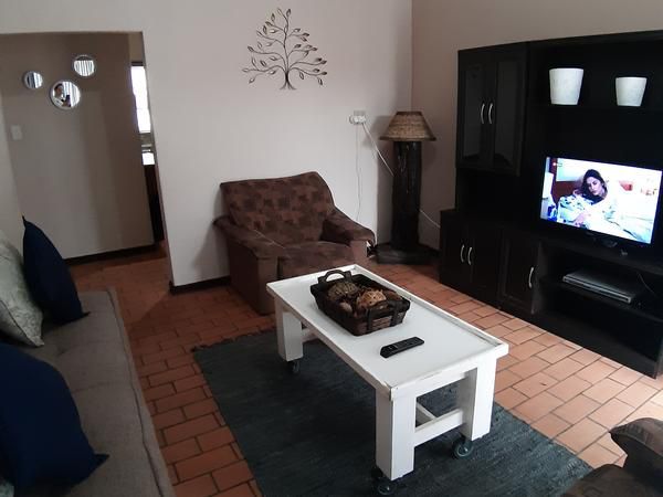 Roos Getaway Apartments Bela Bela Warmbaths Limpopo Province South Africa Living Room