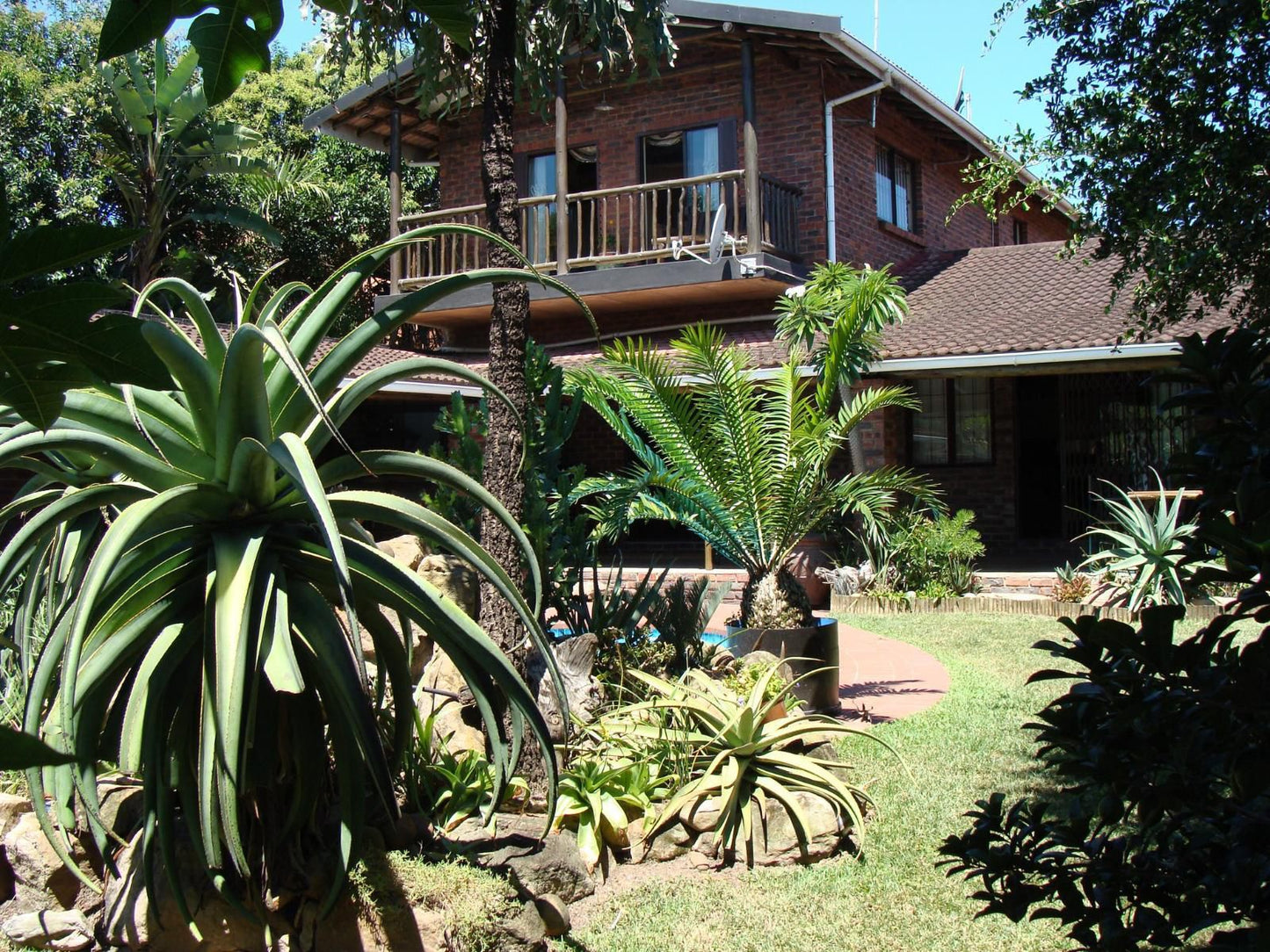 Roosfontein Bed And Breakfast And Conference Room Queensburgh Durban Kwazulu Natal South Africa House, Building, Architecture, Palm Tree, Plant, Nature, Wood