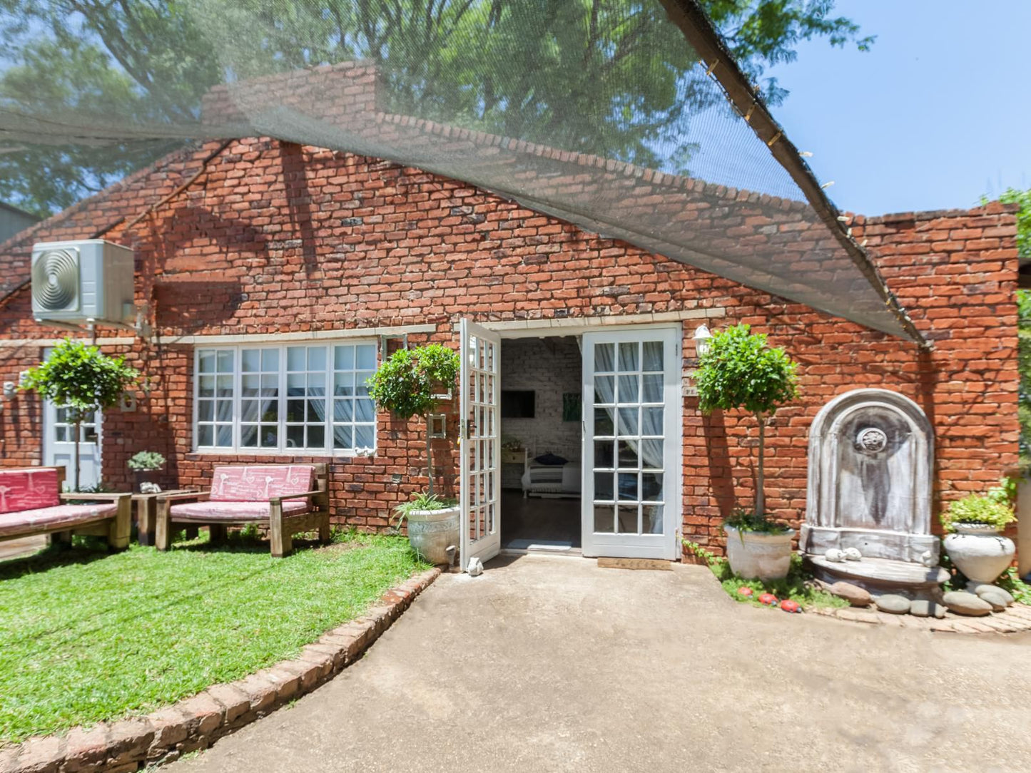 Rose And Ivy Guesthouse Makhado Louis Trichardt Limpopo Province South Africa House, Building, Architecture, Brick Texture, Texture