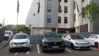 Rosebank Accommodation 451 Rosebank Johannesburg Gauteng South Africa Unsaturated, Car, Vehicle