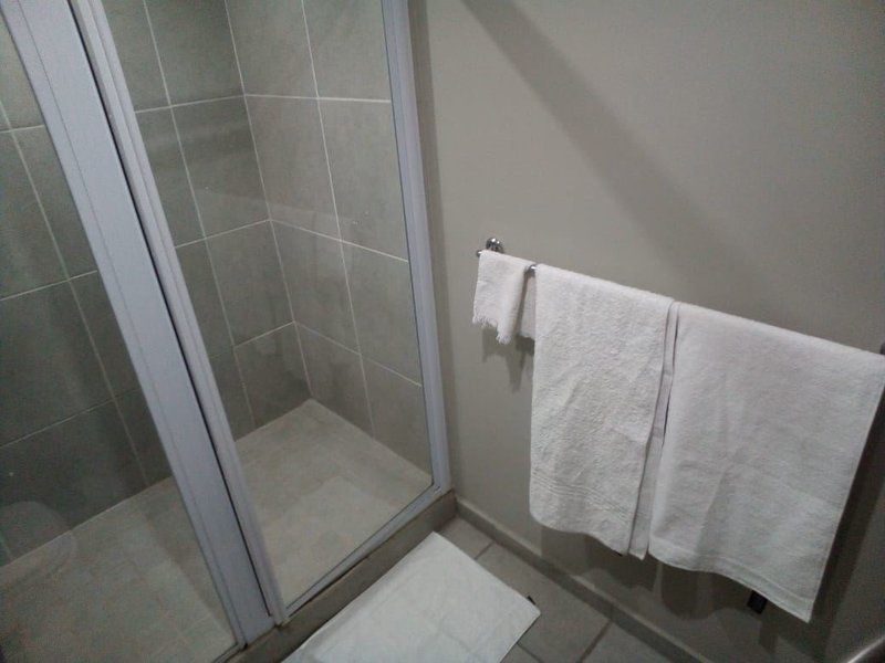 Rosebank Accommodation 451 Rosebank Johannesburg Gauteng South Africa Colorless, Bathroom