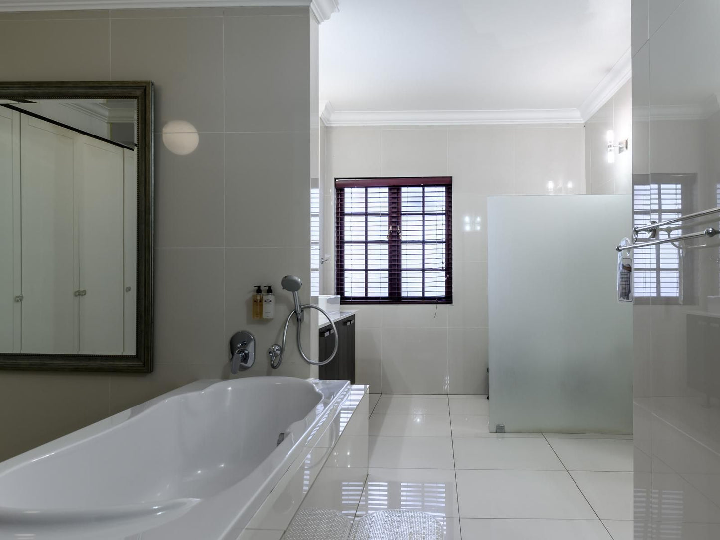 Royal Albert Suites Waterkloof Pretoria Tshwane Gauteng South Africa Unsaturated, Bathroom