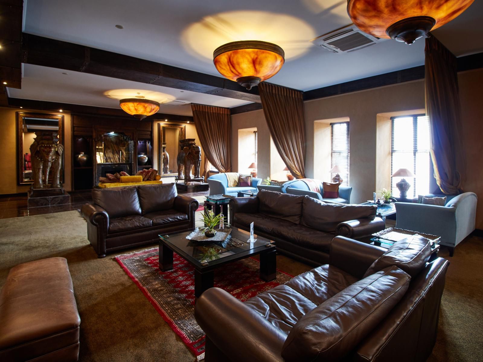 Royal Elephant Hotel & Conference Centre, Living Room