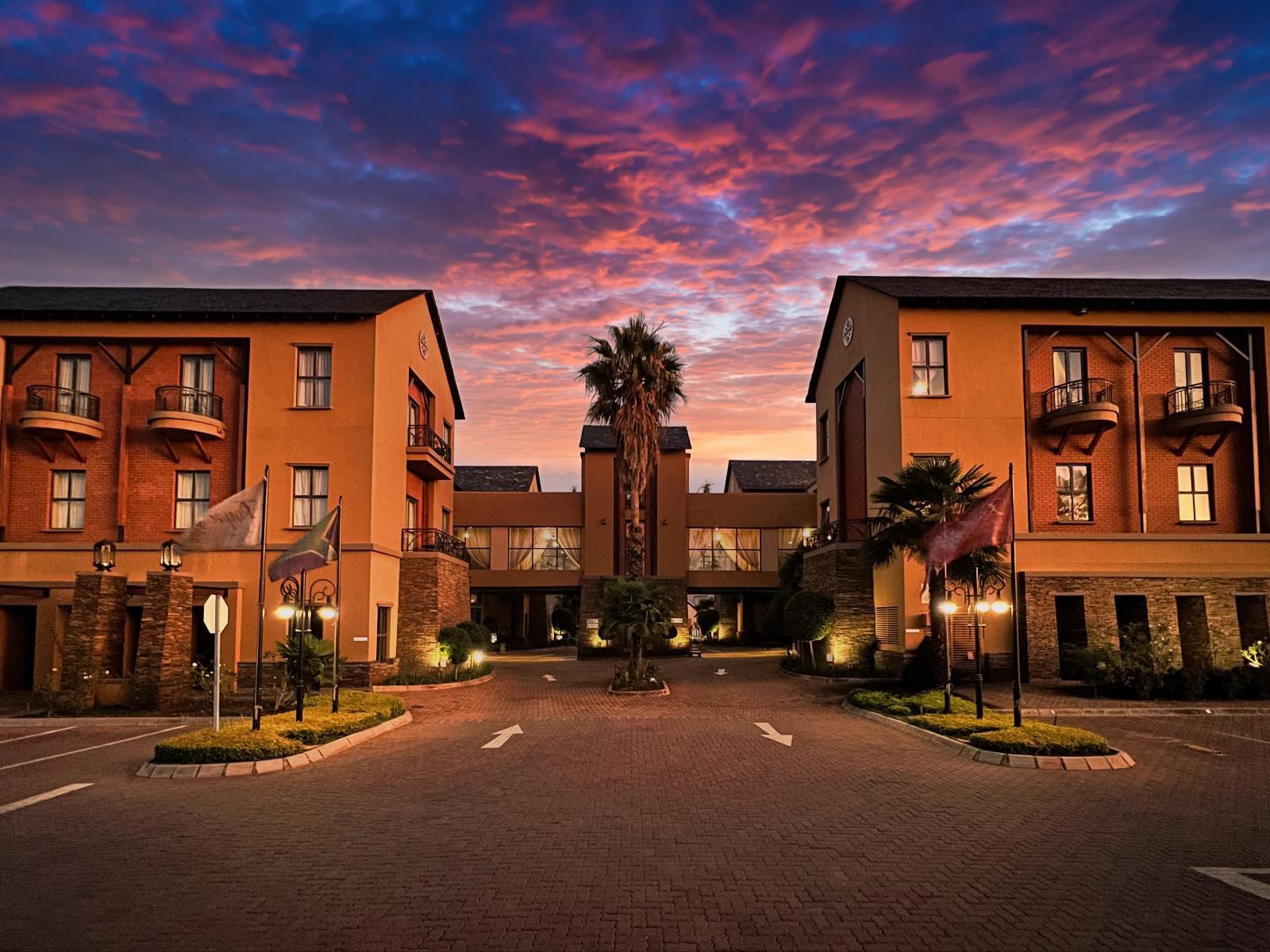 Royal Elephant Hotel & Conference Centre, House, Building, Architecture, Palm Tree, Plant, Nature, Wood