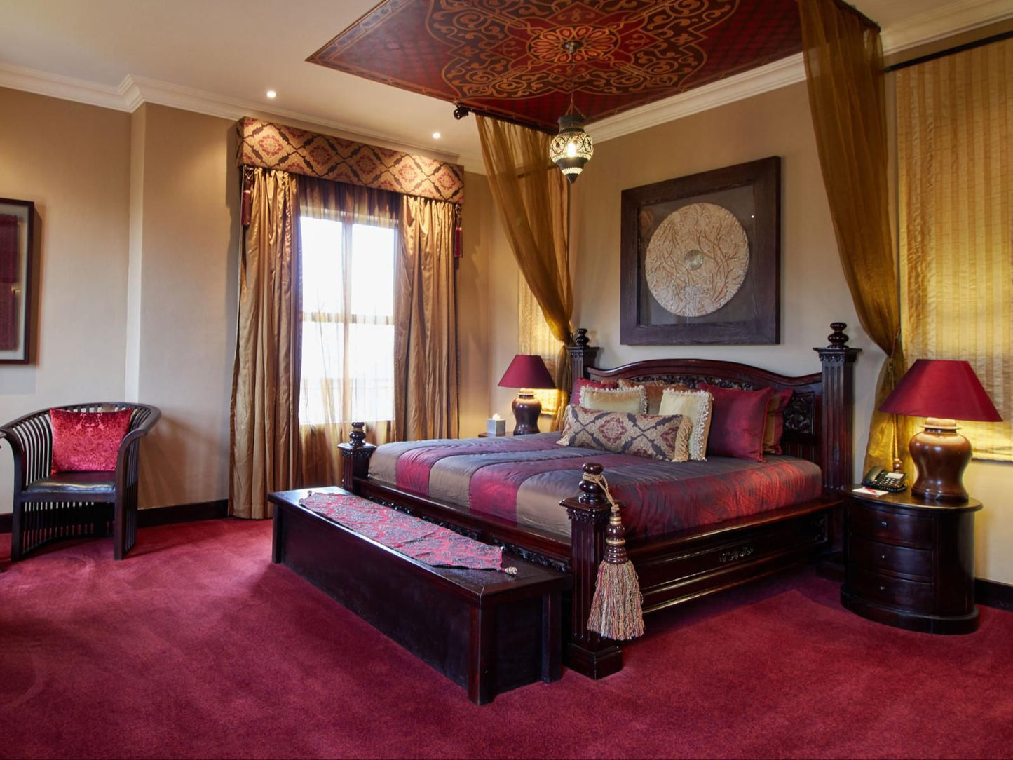 Royal Elephant Hotel & Conference Centre, Family Suite