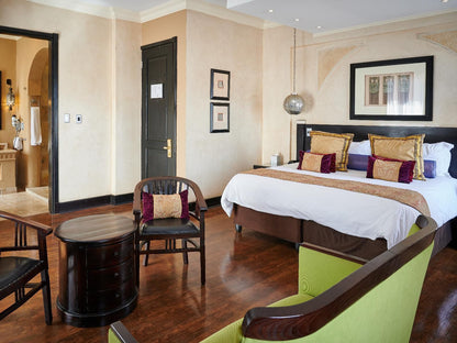 Royal Elephant Hotel & Conference Centre, Junior Suite, Bedroom