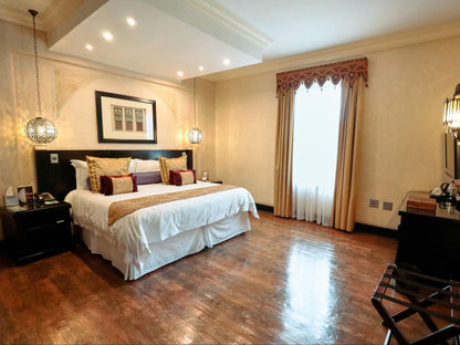 Royal Elephant Hotel & Conference Centre, Standard Double Room, Bedroom