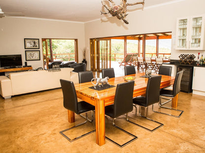 Royal Jozini Private Game Reserve, Ekuthuleni Lodge 141 - 4 bedrooms, Sepia Tones, Living Room