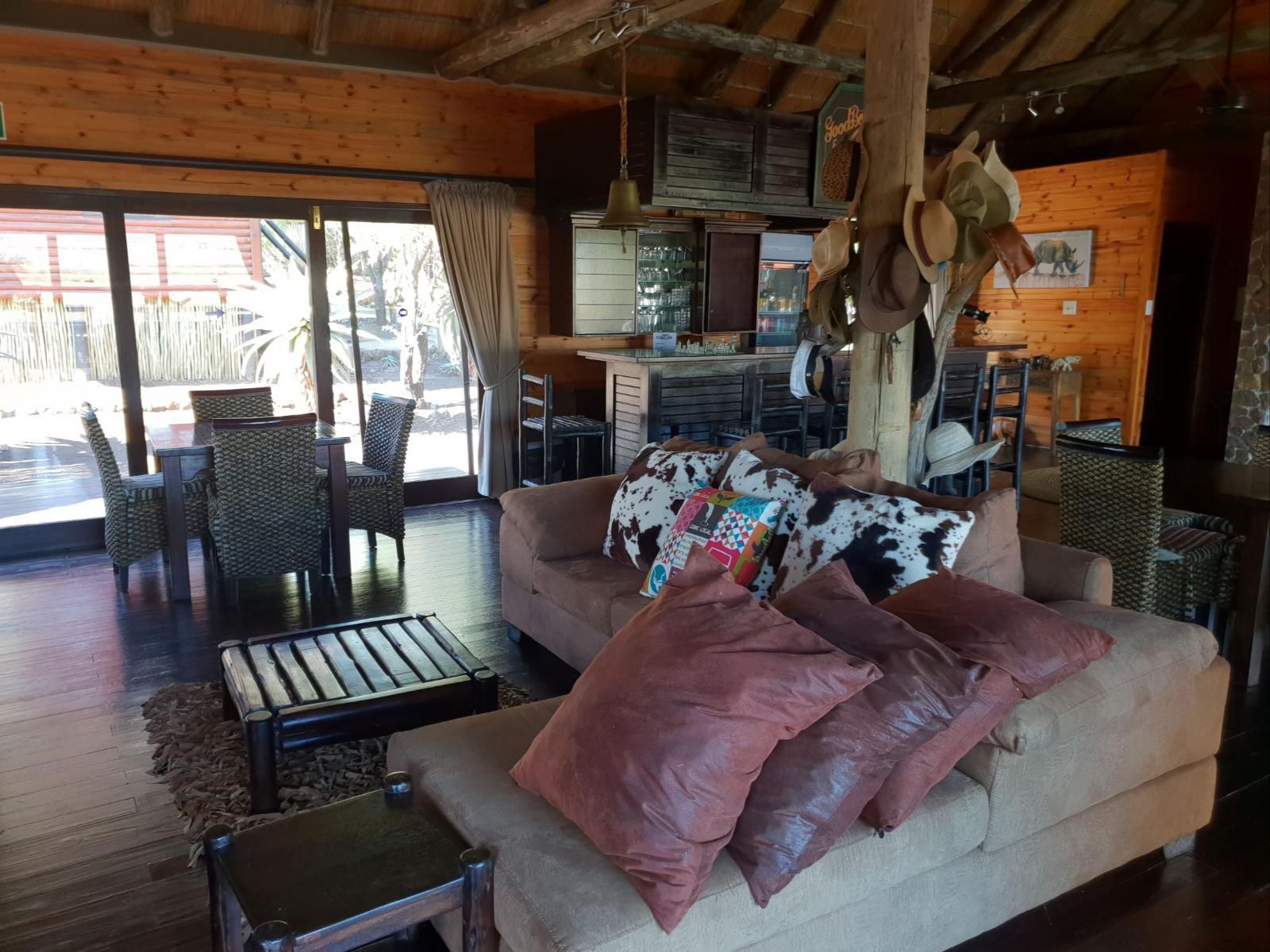 Royal Jozini Private Game Reserve, Inkwazi Ngwenya suite, Living Room