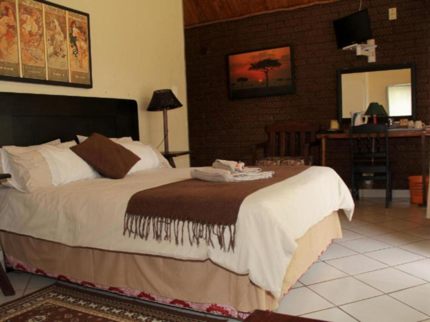 Double Room @ Rustenburg Guest House