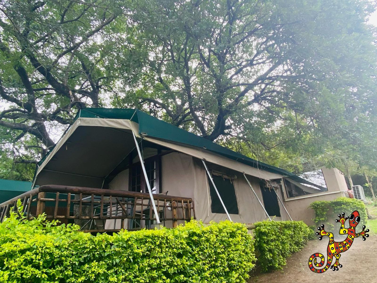 Luxury River Frontage Bush Tent 5 @ Sabie River Bush Lodge