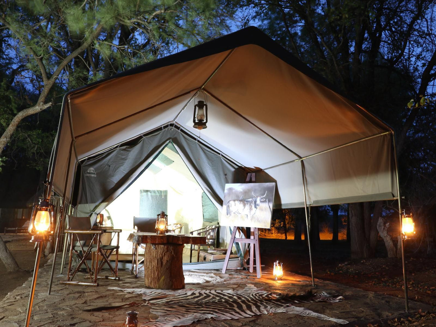 Sable Creek Safari Lodge, Luxury Tents, Tent, Architecture