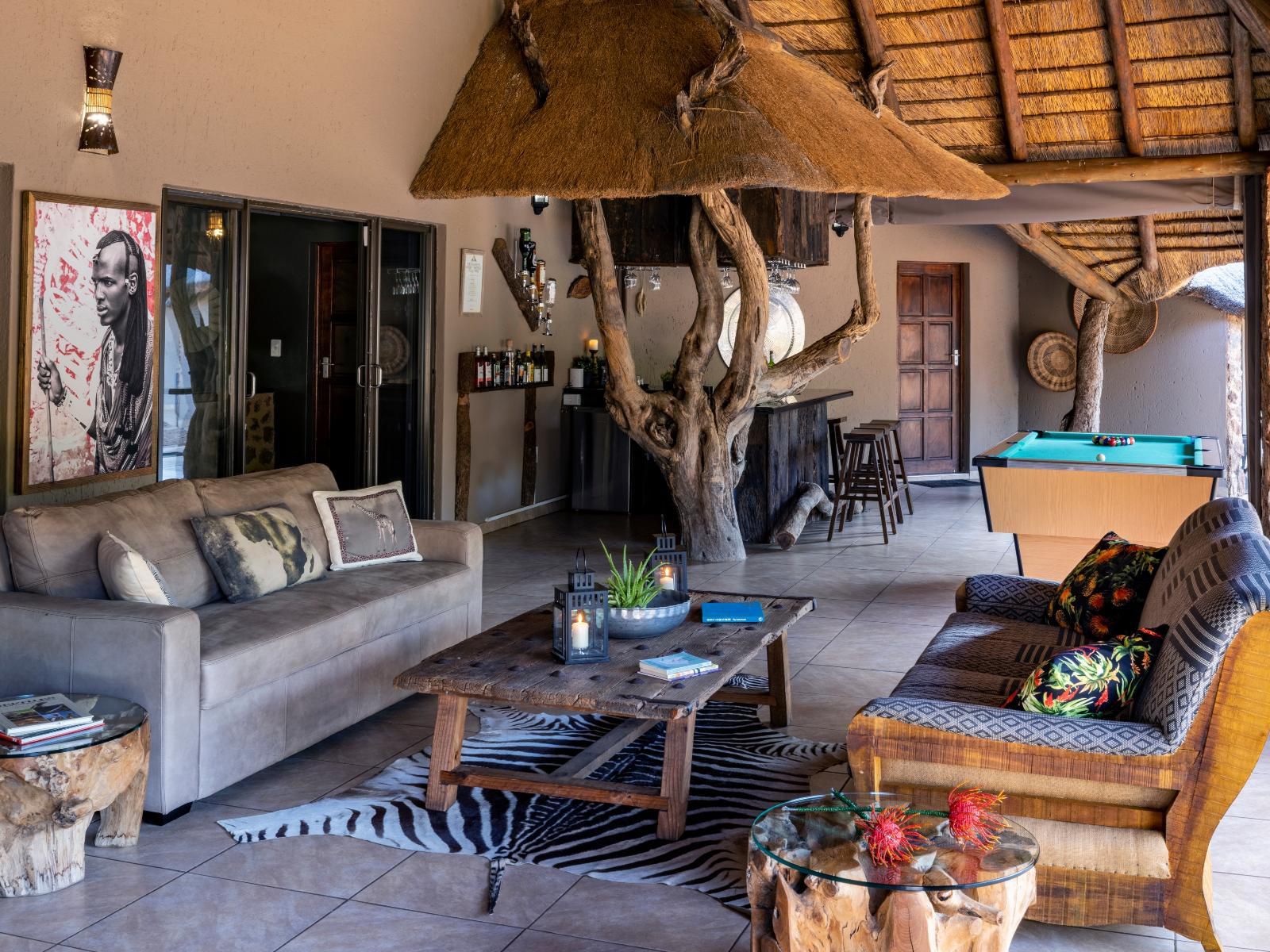 Sable Ranch Bush Lodge, Face, Person, One Face, Living Room, Profile Face