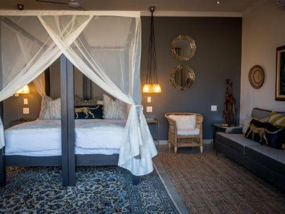 Deluxe Suite - Giraffe @ Safari Moon Luxury Bush Lodge