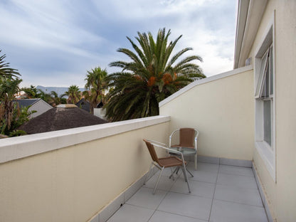 Saffron House Guesthouse Sunset Beach Cape Town Western Cape South Africa House, Building, Architecture, Palm Tree, Plant, Nature, Wood