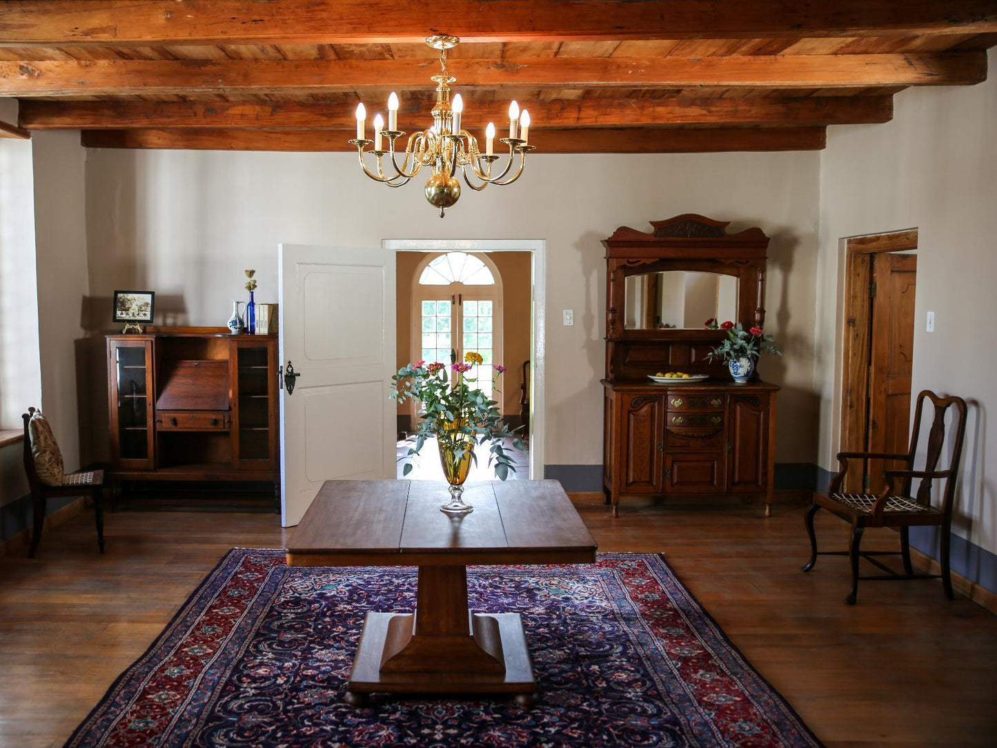 Cape Dutch Manor House @ San Gabriel Historic Guest Farm